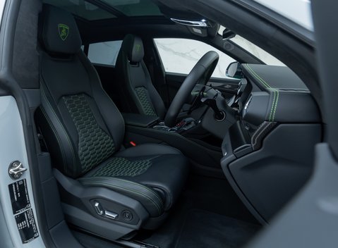 Lamborghini Urus S 14