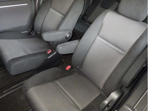 Honda Stepwagon RP3 1.5 Turbo Spada Waku Waku Doors 12