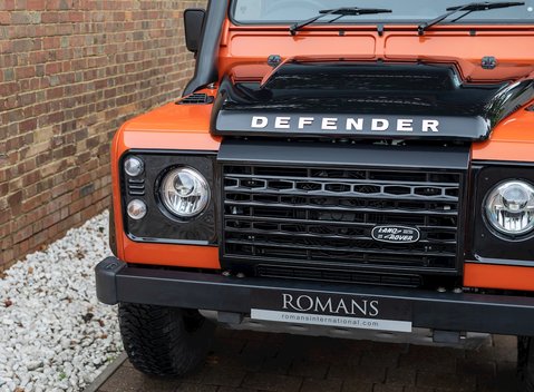 Land Rover Defender 110 Adventure Edition 22