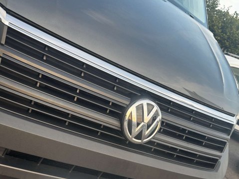 Volkswagen Crafter 2.0 TDI CR35 Trendline Panel Van 5dr Diesel Manual FWD MWB Euro 6 (s/s) (14 11