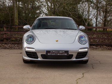 Porsche 911 CARRERA 2 3