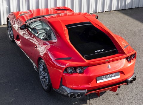 Ferrari 812 Superfast 9