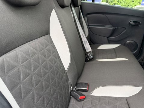 Dacia Sandero Stepway 1.5 dCi Laureate Euro 6 (s/s) 5dr 24