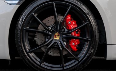 Porsche 718 Cayman GTS 10