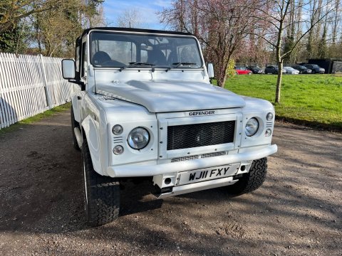 Land Rover Defender 90 TD 4