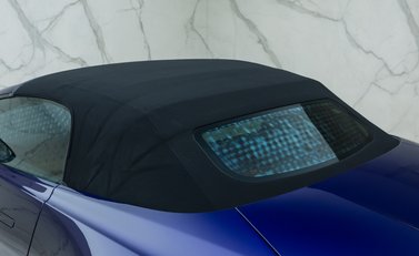 Aston Martin V8 Vantage ROADSTER 36