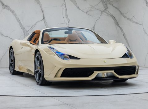 Ferrari 458 Speciale Aperta 12