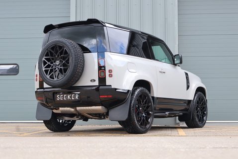 Land Rover Defender 90 2026 Brand NEW  HARD TOP STYLED BY SEEKER AIR SUSPENSION AND JUMP SEAT  8