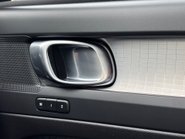 Volvo XC40 2.0 B3 MHEV Plus Dark SUV 5dr Petrol Hybrid DCT Auto Euro 6 (s/s) (163 ps) 22