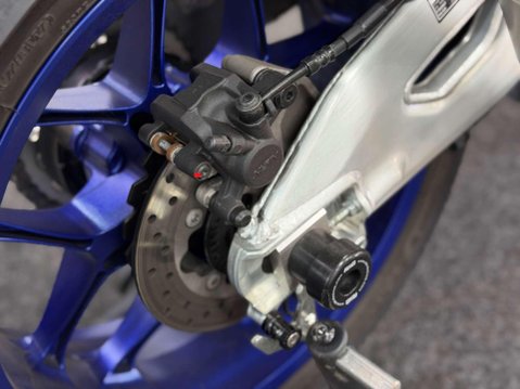 Yamaha R1M 1000 Super Sports Petrol Manual (200 ps) 26