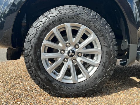 Mitsubishi L200 DI-D 4WD BARBARIAN DCB 4
