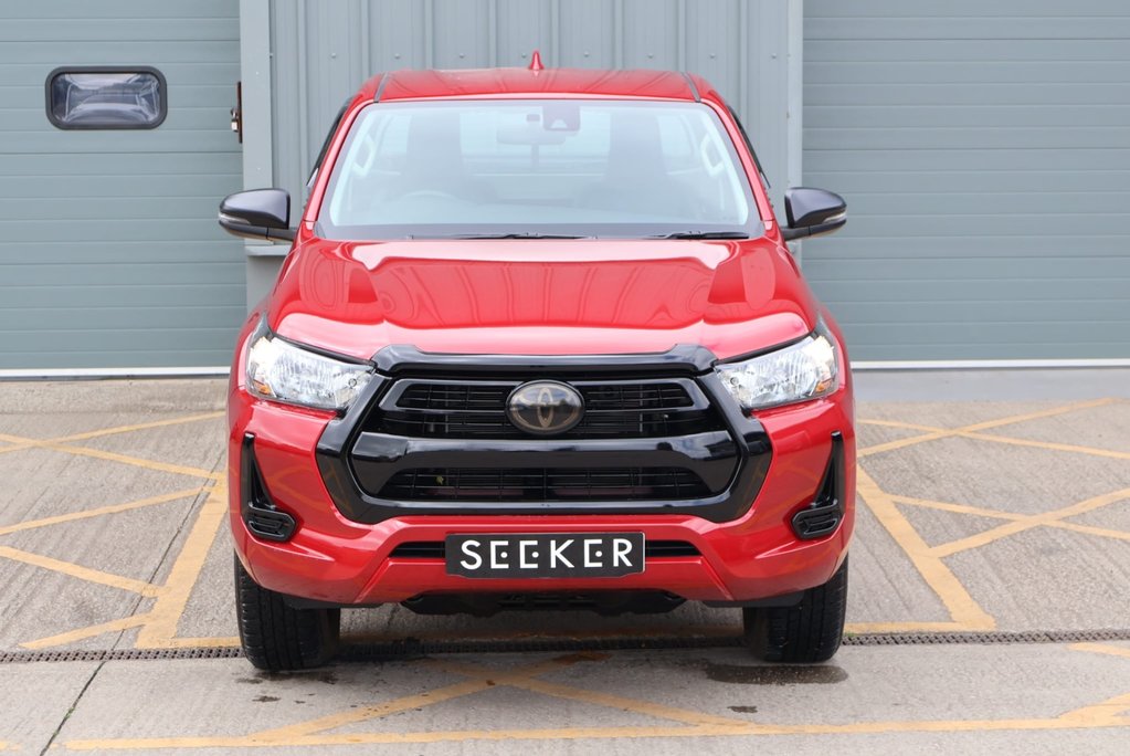 Toyota Hilux 2023 ACTIVE 4WD D-4D S/C only 3000 miles styled by seeker leather seats  2