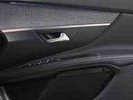Peugeot 3008 PURETECH S/S ALLURE 36