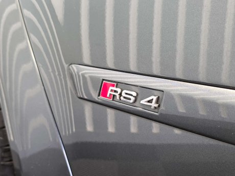 Audi RS4 4.2 Estate 5dr Petrol Manual quattro (326 g/km, 415 bhp) 37