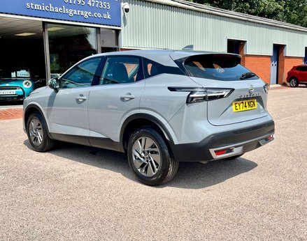 Nissan Qashqai 1.3 Qashqai Acenta Premium DiG-T MHEV 5dr 9