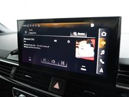 Audi A4 2.0 TFSI 40 Black Edition Estate 5dr Petrol S Tronic Euro 6 (s/s) (204 ps) 14