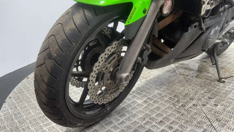 Kawasaki Er ER6 2009 10K 1 OWNER PROJECT BIKE SPARES OR REPAIR TRACK BIKE 12