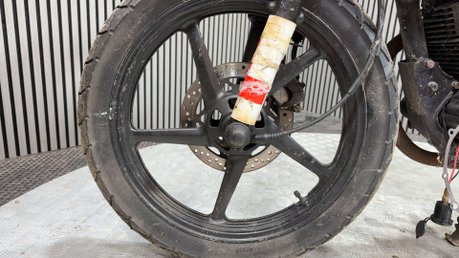 Yamaha YBR 125 2011 GOOD PARTS BIKE PROJECT COMMUTER BIKE 125CC 7