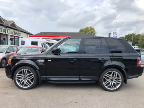 Land Rover Range Rover Sport 3.0 SDV6 HSE BLACK only 64000 miles with 9 Services. 20
