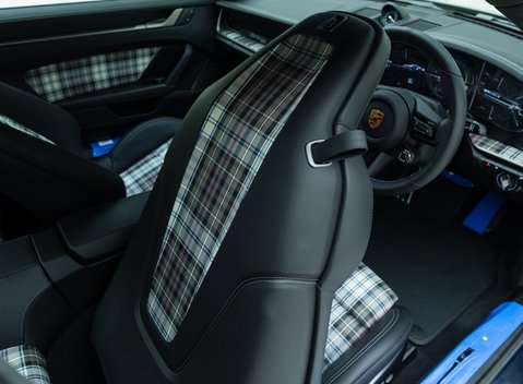 Porsche 911 Turbo 50 YEARS (992) 19