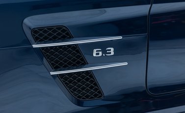 Mercedes-Benz SLS AMG 31