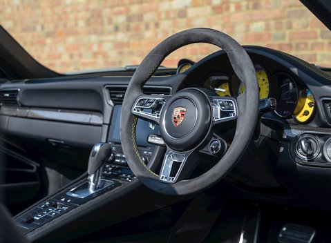 Porsche 911 (991.2) Turbo S Cabriolet 13