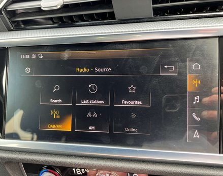 Audi Q3 1.5 Q3 S Line 35 TFSI Semi-Auto 5dr 36