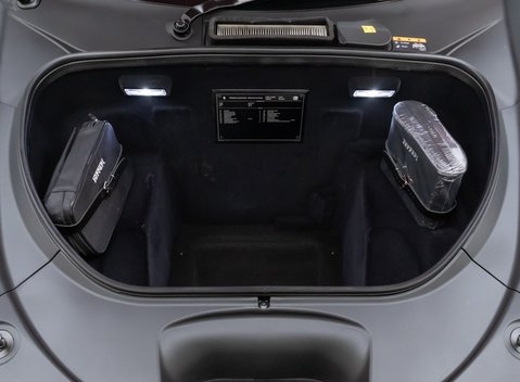 Ferrari F8 Spider 34