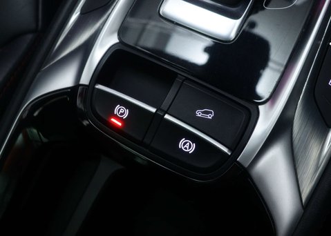 MG HS 1.5 T-GDI 16.6kWh Exclusive SUV 5dr Petrol Plug-in Hybrid Auto Euro 6 (s/s) 32