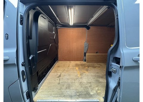 Ford Transit Custom 2.0 280 EcoBlue Limited Panel Van 5dr Diesel Auto L1 H1 Euro 6 (s/s) (130 p 42