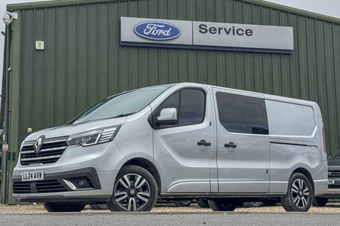 Renault Trafic Crew Cab AUTO LWB L2H1 Low Roof Sport LL30 Air Con Alloys Sensors EURO 6