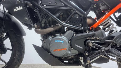 KTM Duke 2019 24k SPARE OR REPAIR PROJECT BIKE NAKED 125CC LEARNER BIKE 26