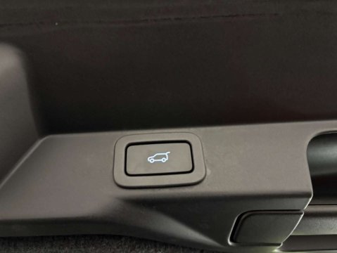 Land Rover Range Rover Sport SDV6 HSE 31