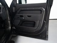 Land Rover Defender 2.0 P400e 15.4kWh X-Dynamic HSE SUV 5dr Petrol Plug-in Hybrid Auto 4WD Euro 17
