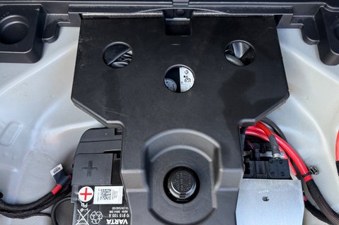 Audi A4 TFSI BLACK EDITION MHEV- APPLE CAR PLAY - REVERSE CAMERA 50