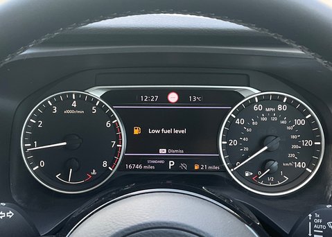 Nissan Qashqai DIG-T ACENTA PREMIUM DCT MHEV 26