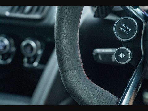 Audi R8 5.2 R8+ Quattro V10 Semi-Auto 4WD 2dr 13