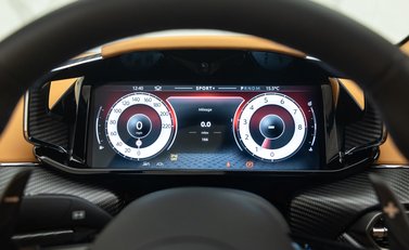 Aston Martin Vanquish Volante 22