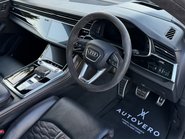Audi Q8 RS TFSI QUATTRO VORSPRUNG MHEV 34
