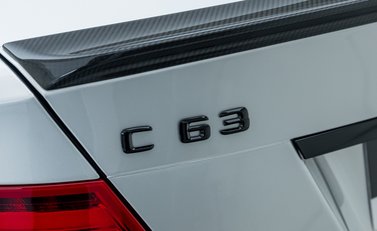 Mercedes-Benz C63 AMG Black Series 37