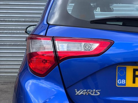 Toyota Yaris 1.5 VVT-i Icon Tech Hatchback 5dr Petrol Manual Euro 6 (111 ps) 19