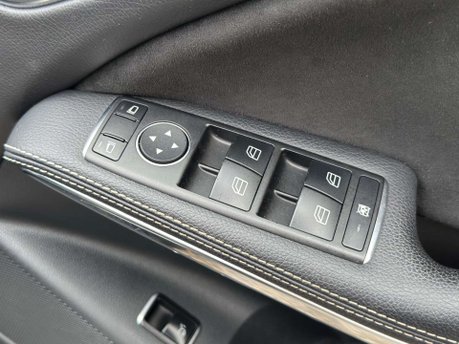 Mercedes-Benz CLA Class 2.1 CLA 220 WhiteArt D Auto 5dr 45