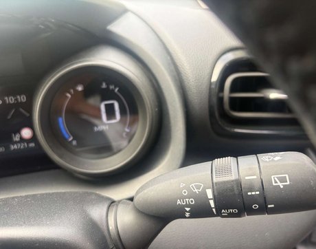 Toyota Yaris 1.5 Yaris Design HEV CVT 5dr 26