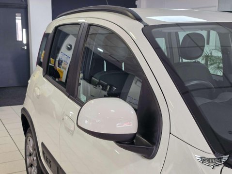 Fiat Panda 0.9 TwinAir 4x4 Euro 6 (s/s) 5dr 21