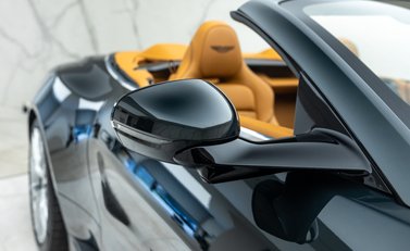 Aston Martin Vanquish Volante 37