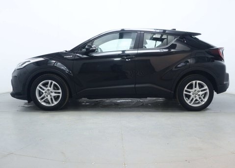 Toyota C-HR 1.8 C-HR Icon HEV CVT 5dr 9