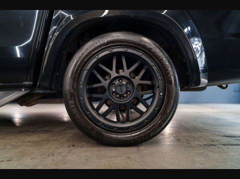 Mercedes-Benz X Class 2.3 CDI BULLDOG EDT Power Pickup Double Cab 4dr Diesel Auto 4MATIC Euro 6 P 17