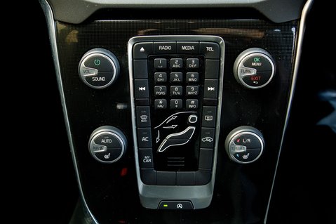 Volvo V40 T2 MOMENTUM 32