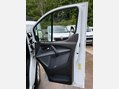 Ford Transit Custom 2.2 TDCi 290 Limited Panel Van 5dr Diesel Manual L2 H1 (186 g/km, 123 bhp) 33