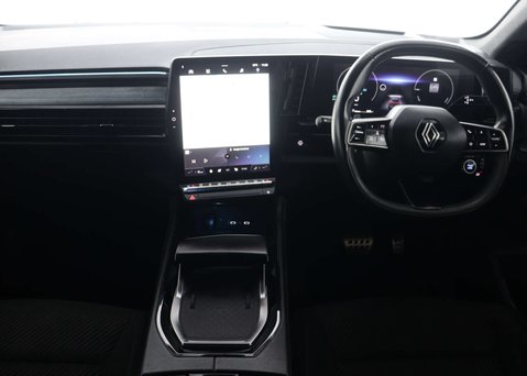 Renault Austral 1.2 Austral Techno Espirit Alpine HEV Auto 5dr 20